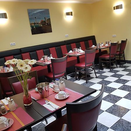 Hotel Diana Dusseldorf Luaran gambar