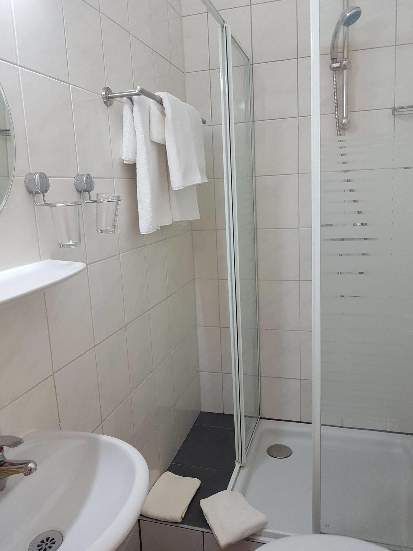 Hotel Diana Dusseldorf Luaran gambar