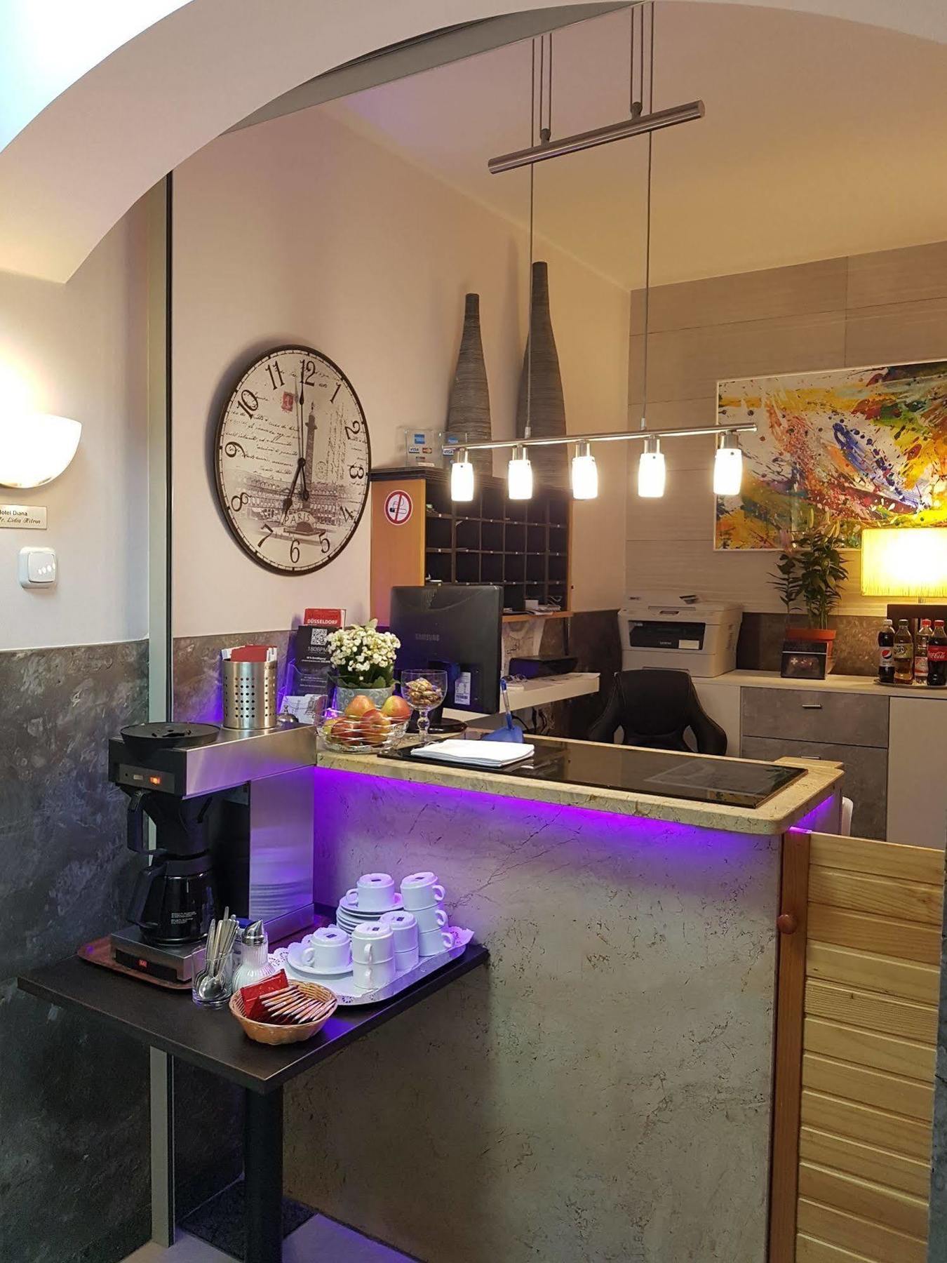 Hotel Diana Dusseldorf Luaran gambar